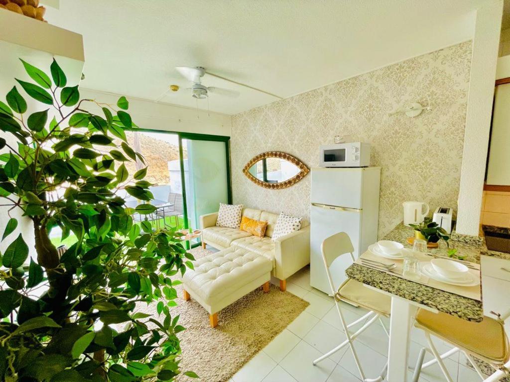 The Malibu Holiday Club Suite - Puerto Rico プエルトリコ エクステリア 写真
