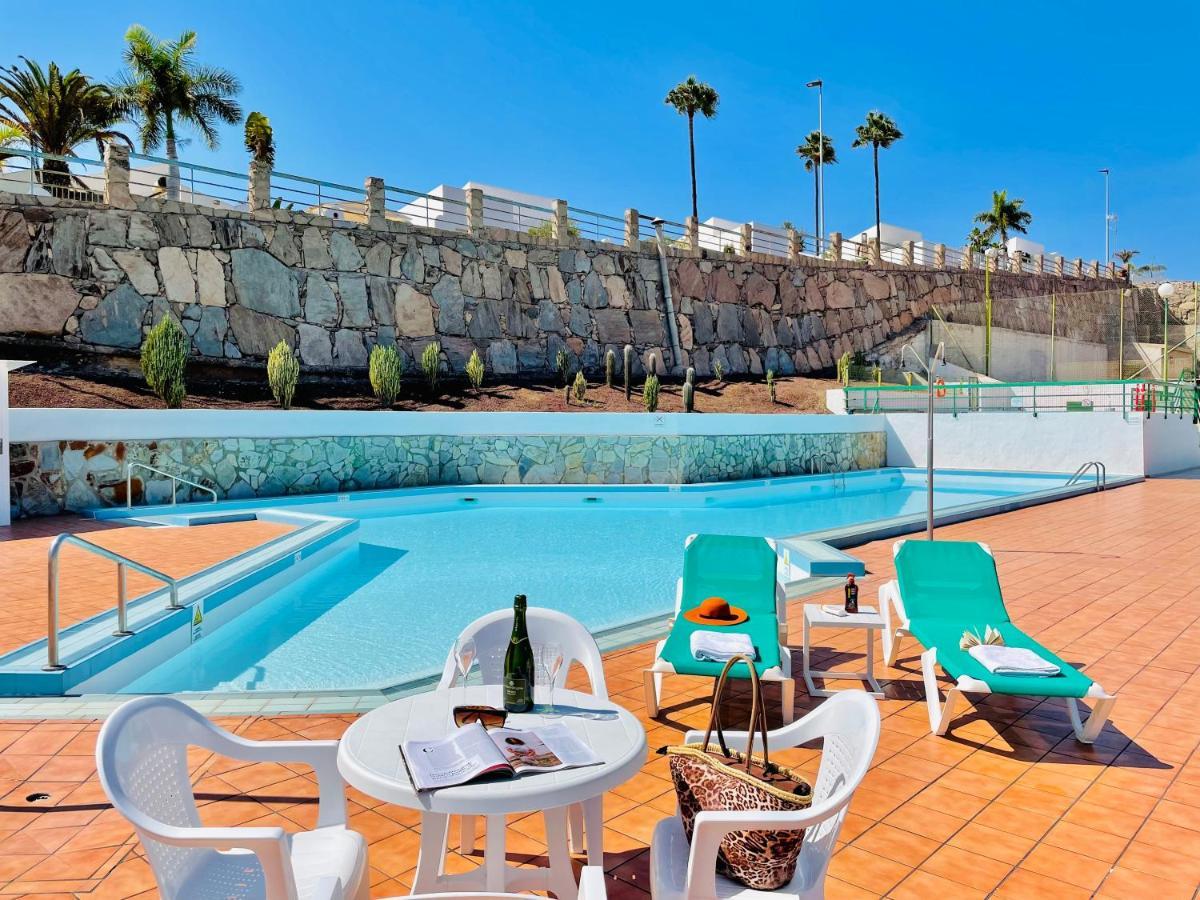 The Malibu Holiday Club Suite - Puerto Rico プエルトリコ エクステリア 写真
