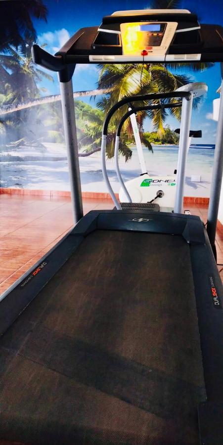 The Malibu Holiday Club Suite - Puerto Rico プエルトリコ エクステリア 写真
